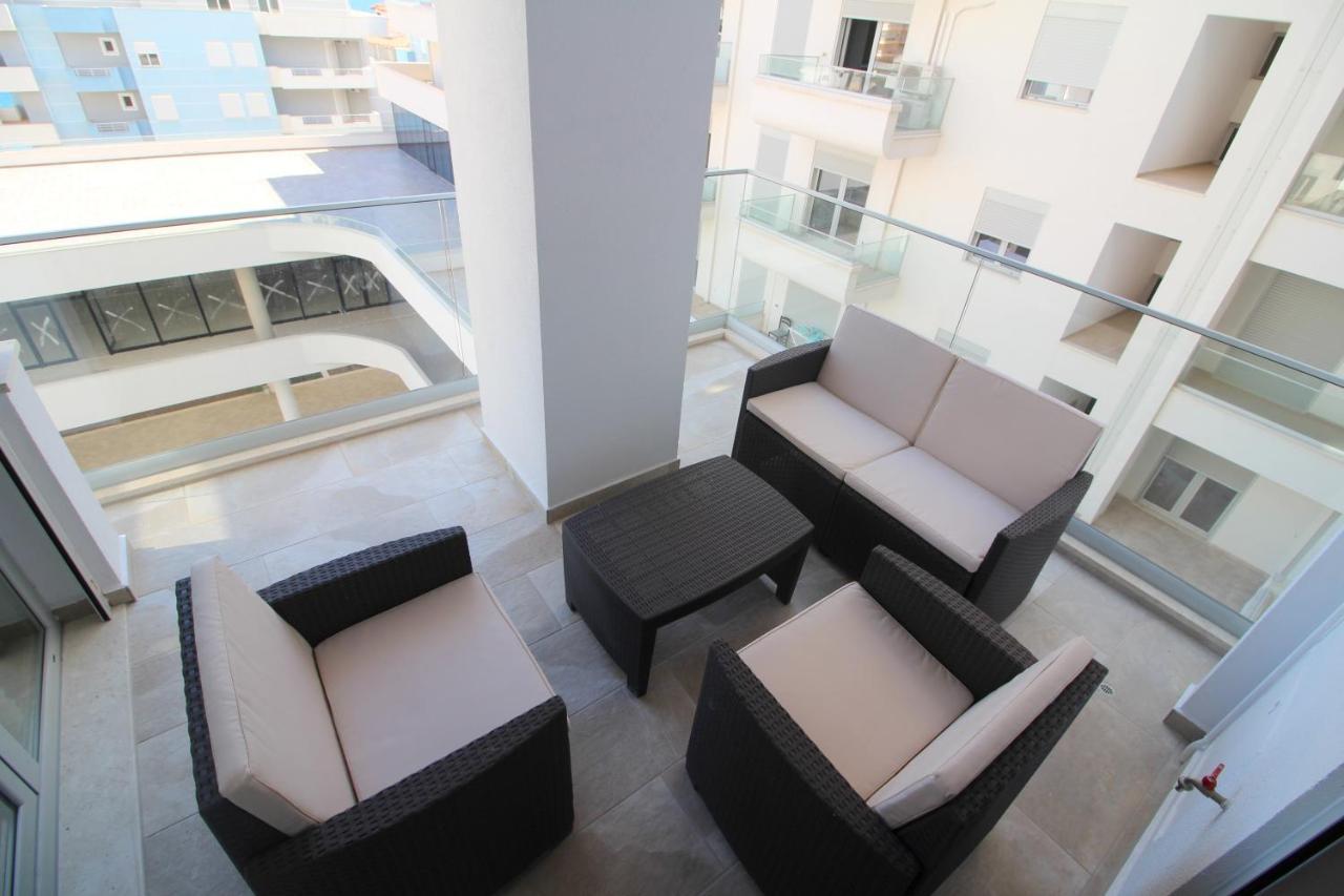 Luxury Sea View Apartaments Sarandë Exteriör bild
