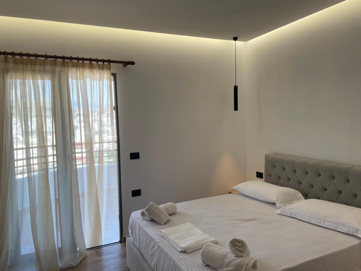 Luxury Sea View Apartaments Sarandë Exteriör bild